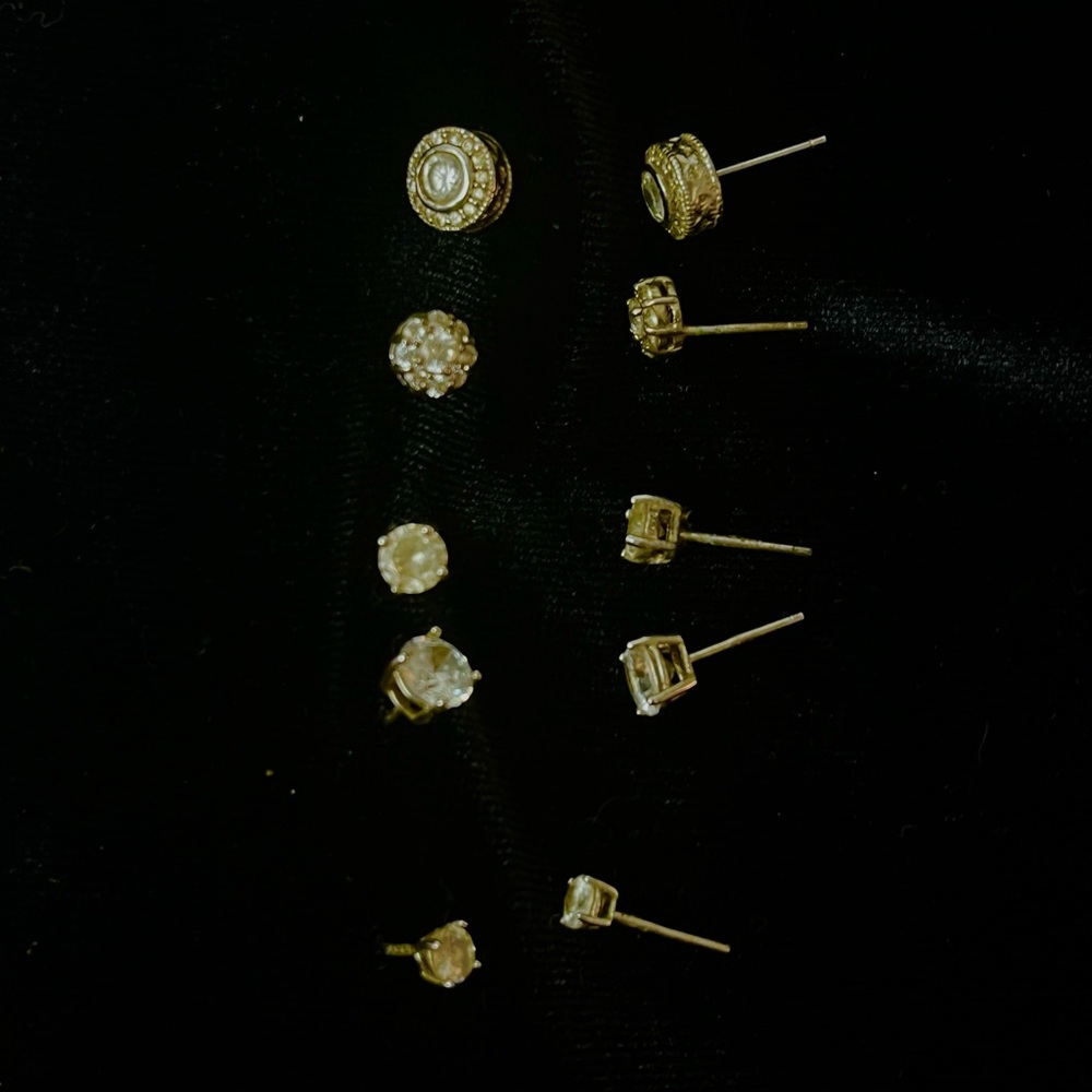Elegant Jewelry Set - 925 Silver & Gold-Tone Assorted Stud Earrings - Floral